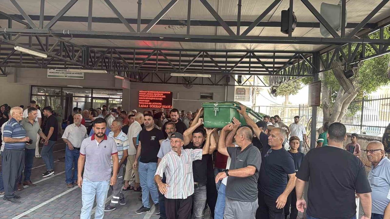 tarsus'ta sulama kanalına giren 12 yaşındaki ayaz toprağa verildi