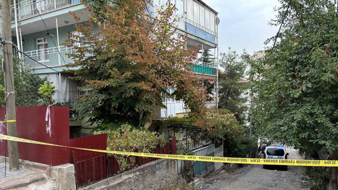 Tartışma sonrası üç arkadaşını öldüren zanlının intiharı ve komşuların ifadeleri