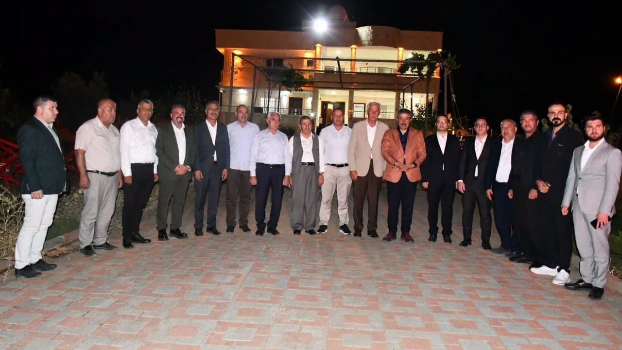 Tatar Kuştepe ve Düzova'da köy sakinlerinin taleplerini dinledi