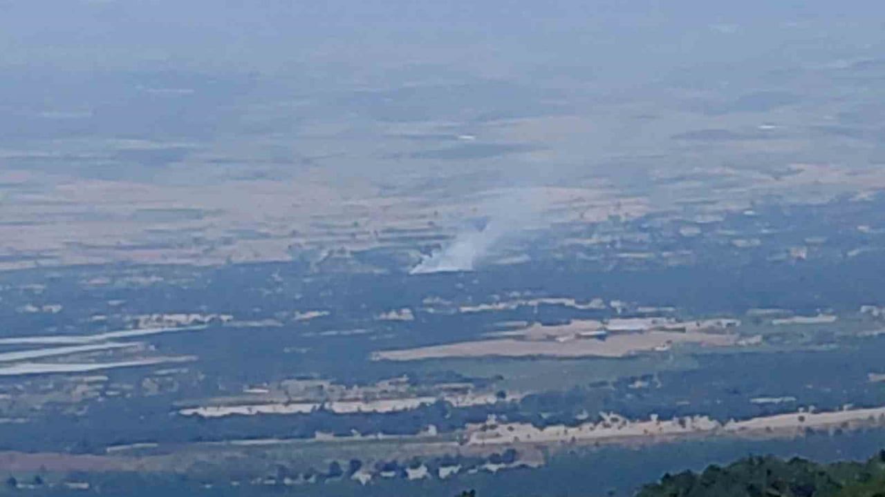 Tavas'ta anız yangını ekiplerin hızlı müdahalesiyle kontrol altına alındı
