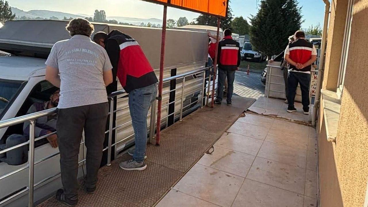 Tavşanlı’da hayvan hareketleri sıkı takip altında