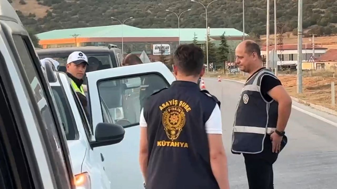 Tavşanlı'da kontrol noktalarında huzur sağlandı: 800 araç, 1,5 milyon lira ceza