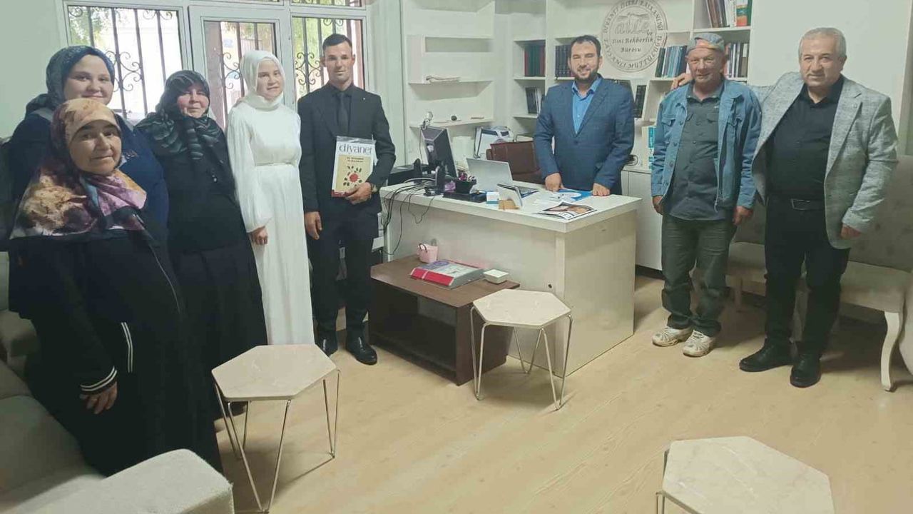 Tavşanlı müftülüğü'nden yeni evli çiftlere kapsamlı rehberlik