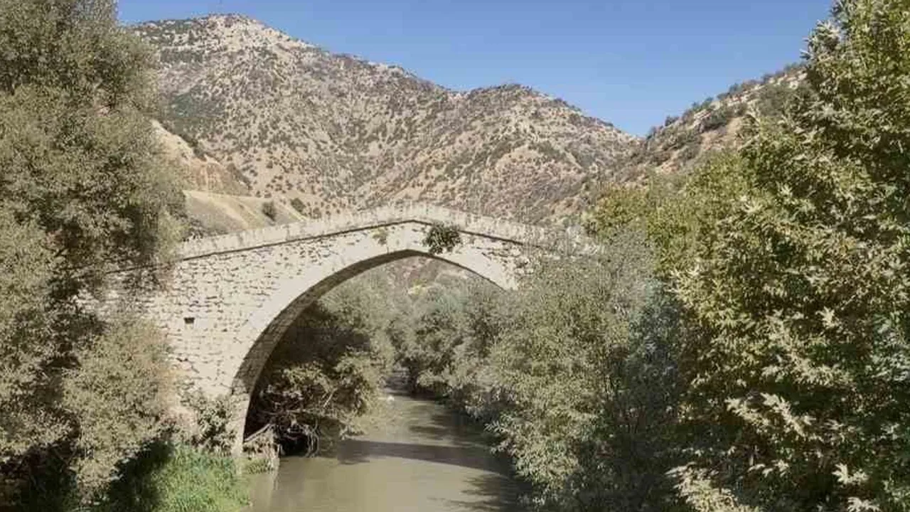 Teksaslı gezgin Hakkari'nin el değmemiş doğasına hayran kaldı