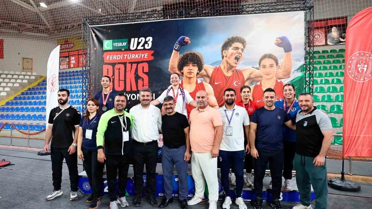 Tevfik Akkaş beşinci kez Türkiye boks şampiyonu oldu