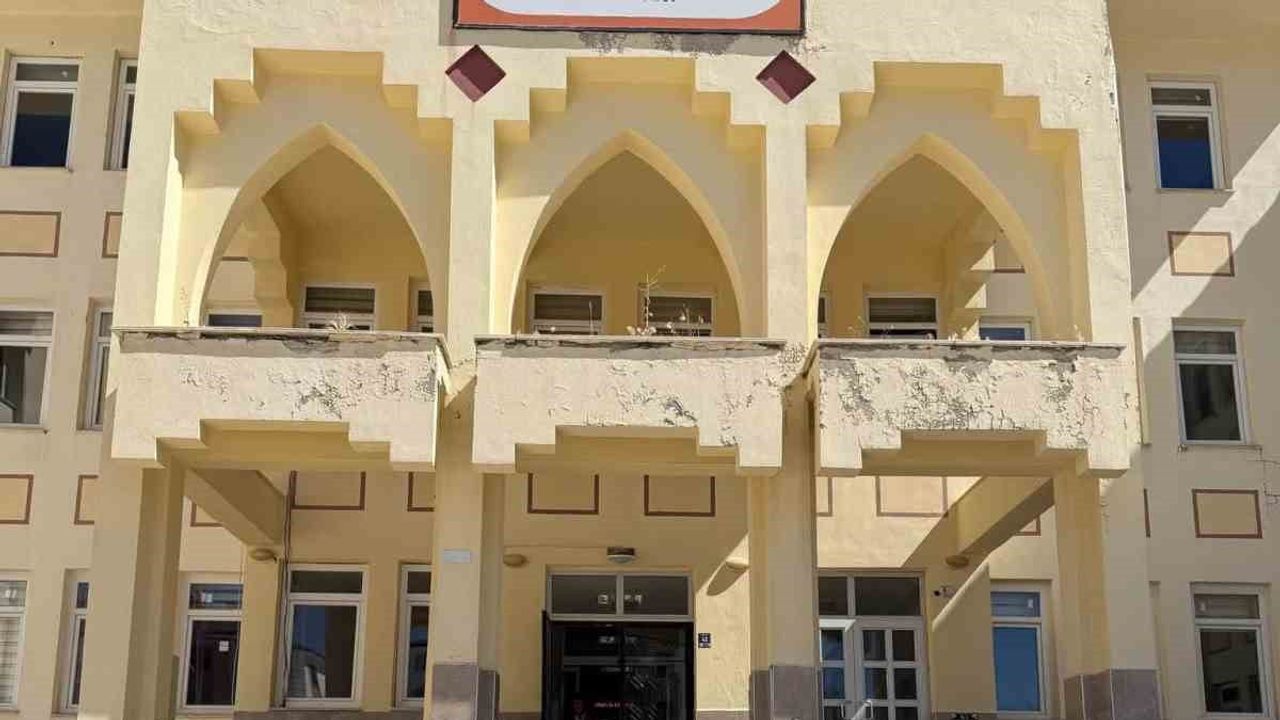 Tomarza’da liselerde yeni dönem hazırlıkları yerinde incelendi