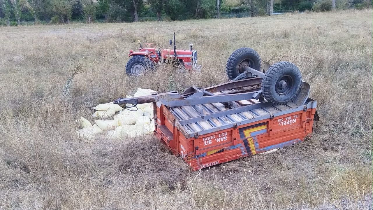 Tomarza'da şarampole devrilen traktörün sürücüsü yaşamını yitirdi