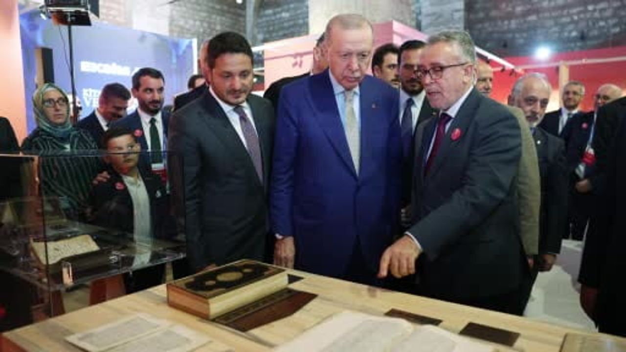 Tophane-i Âmire'de mirasa dokunuş: Erdoğan kitaba vefa sergisini açtı
