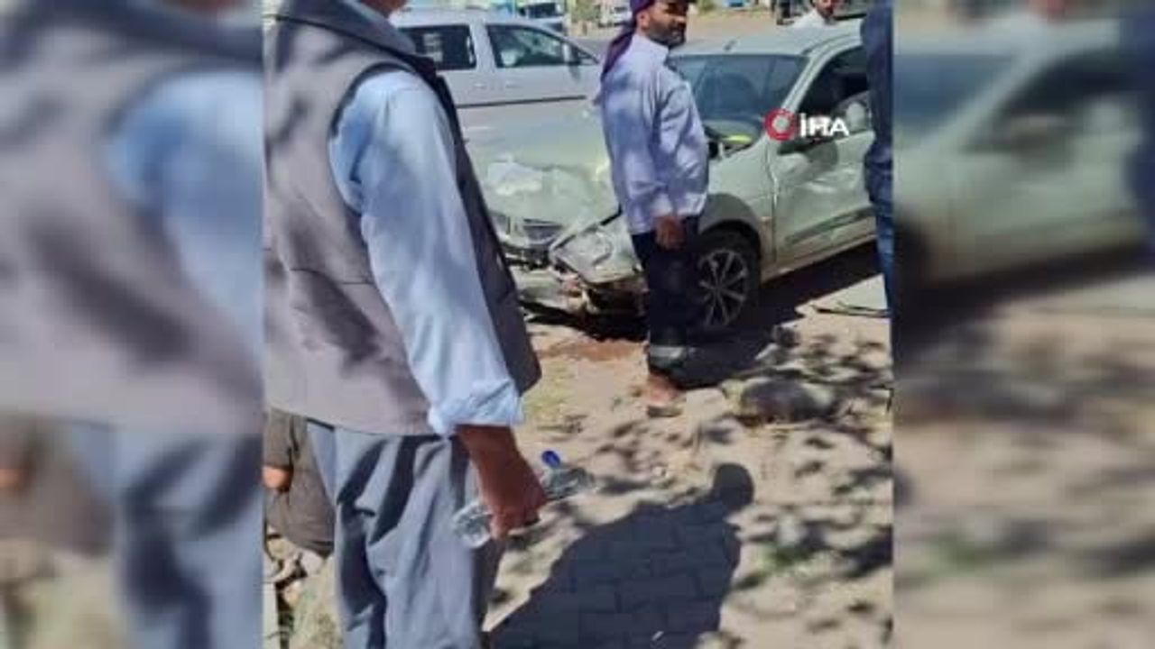 Trafikte hasar bırakan çarpışma: Siverek'te iki araç zarar gördü