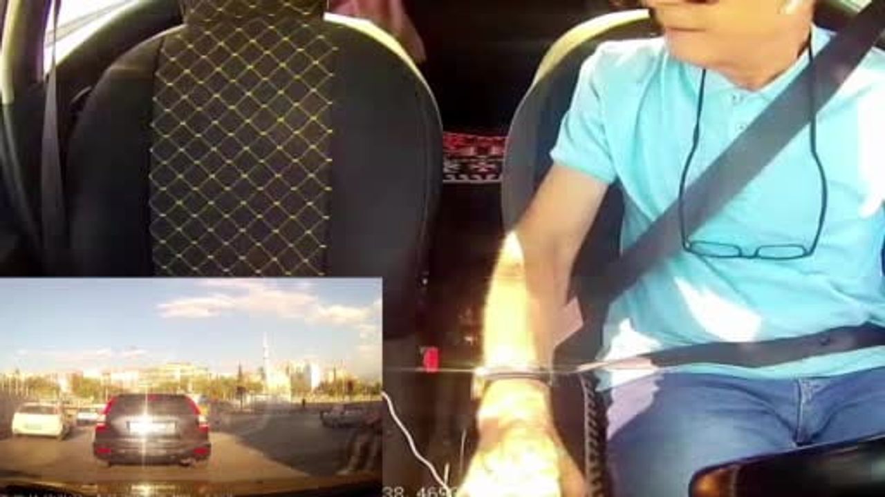 Trafikte hayat kurtaran taksi: polis eskortuyla hastaneye yetiştirdi