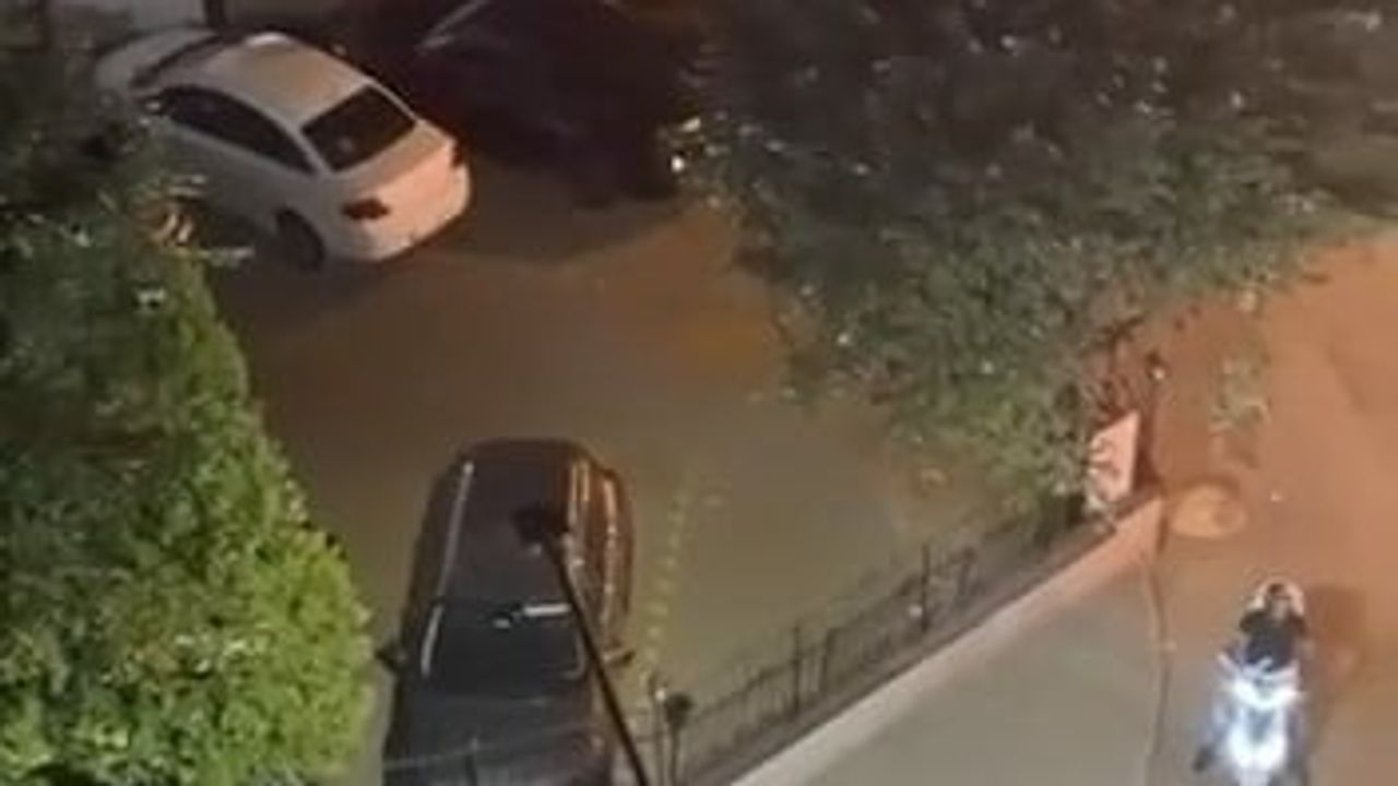 Trafikte işaret tartışması: Bursa Millet Mahallesi'nde sürücüler yüz yüze geldi