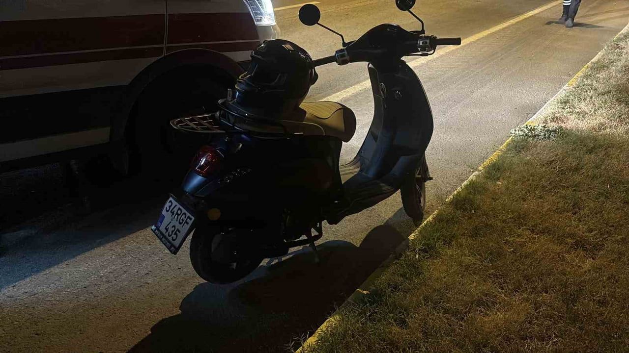Trakya Üniversitesi mevkiinde motosiklet çarpışması: bir sürücü hastaneye kaldırıldı