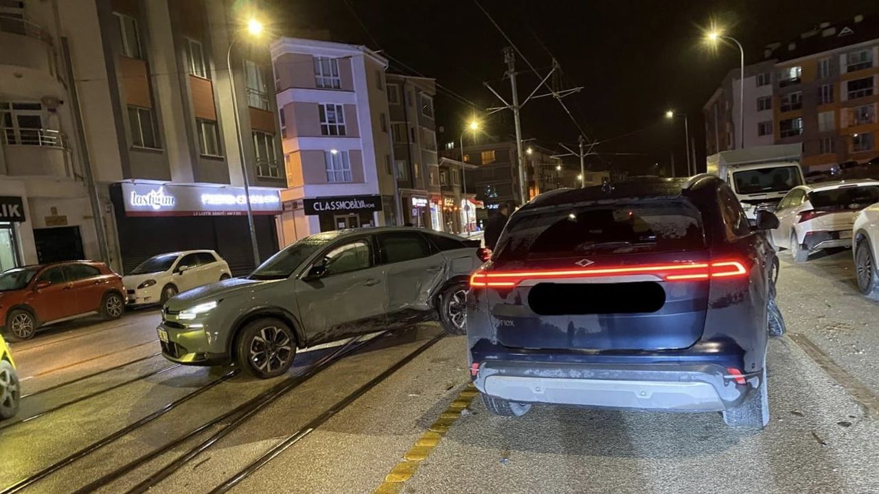 Tramvay seferleri Çamlıca'daki ray kazasında kısa süreli aksadı
