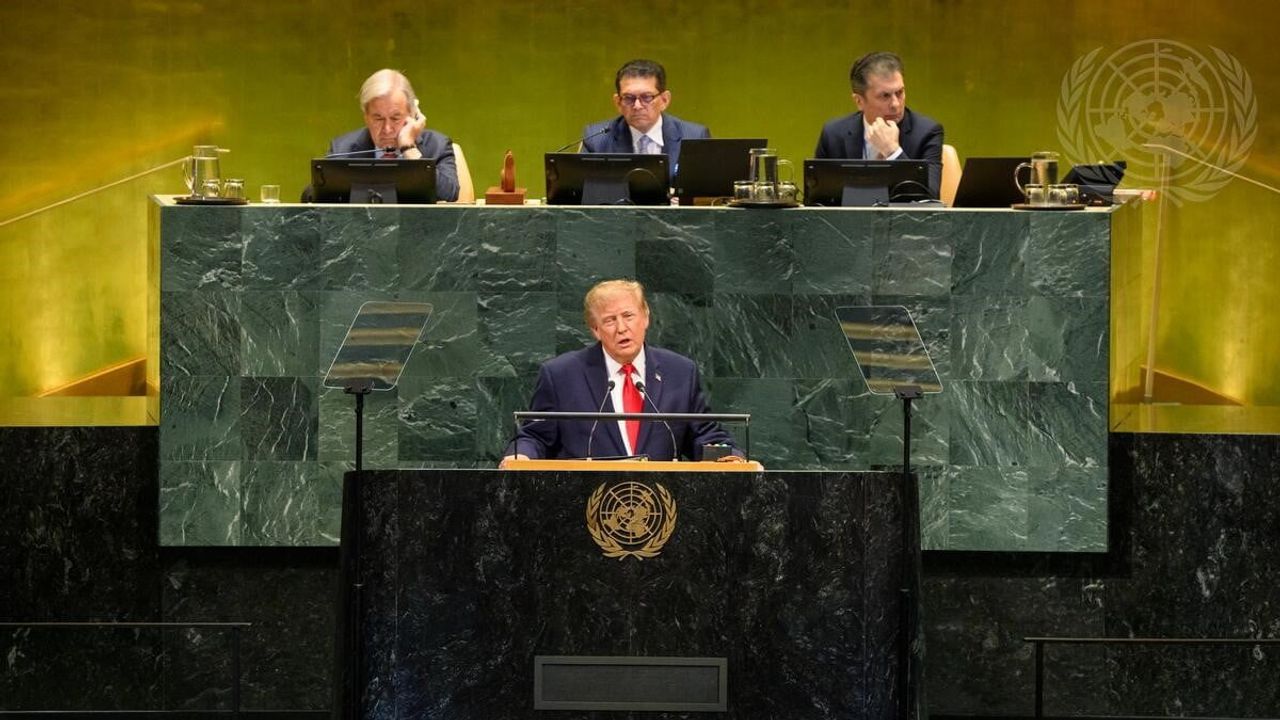 Trump: İran'la ya masada uzlaşı ya da güçle köklü çözüm