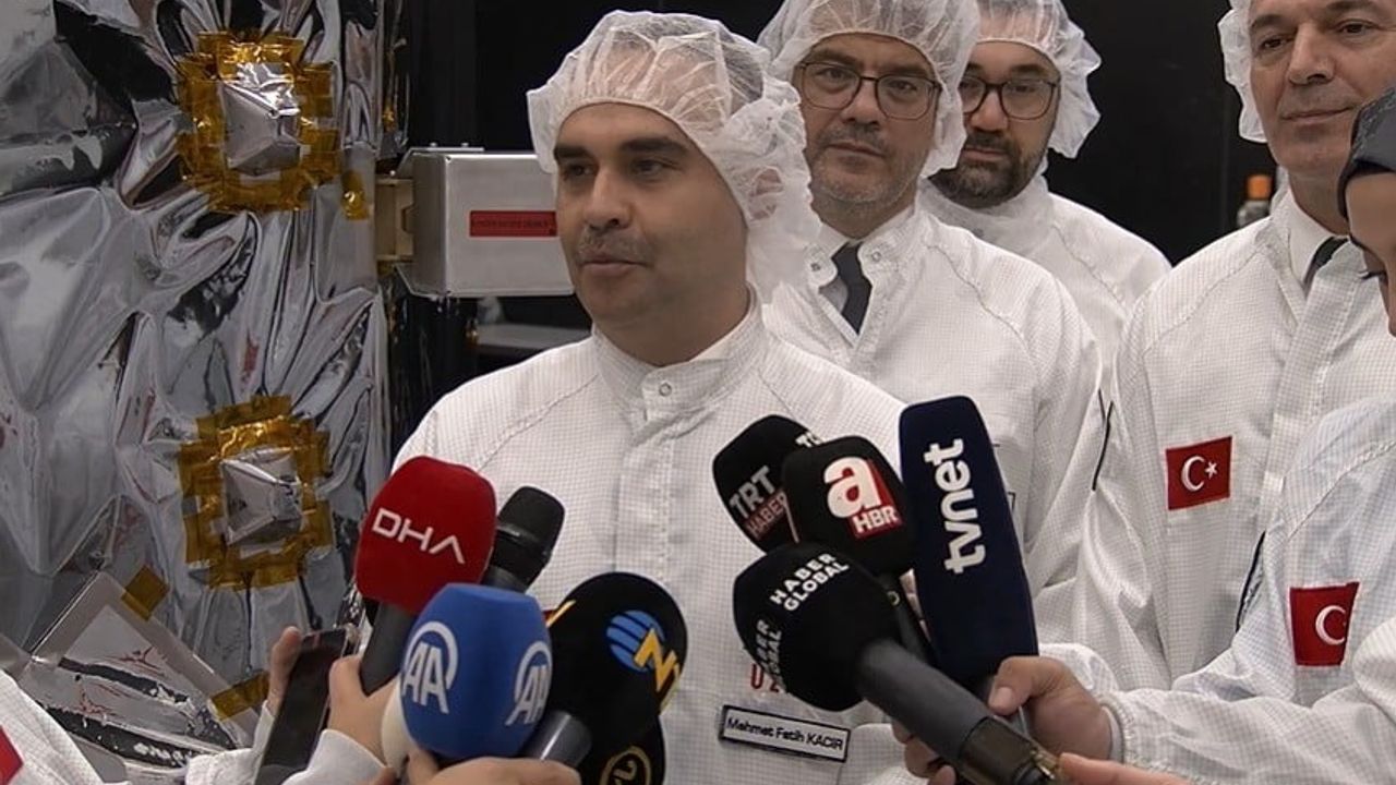 Türkiye ay yolculuğuna hazırlanıyor: uzay aracının üretim ve entegrasyonu tamamlandı