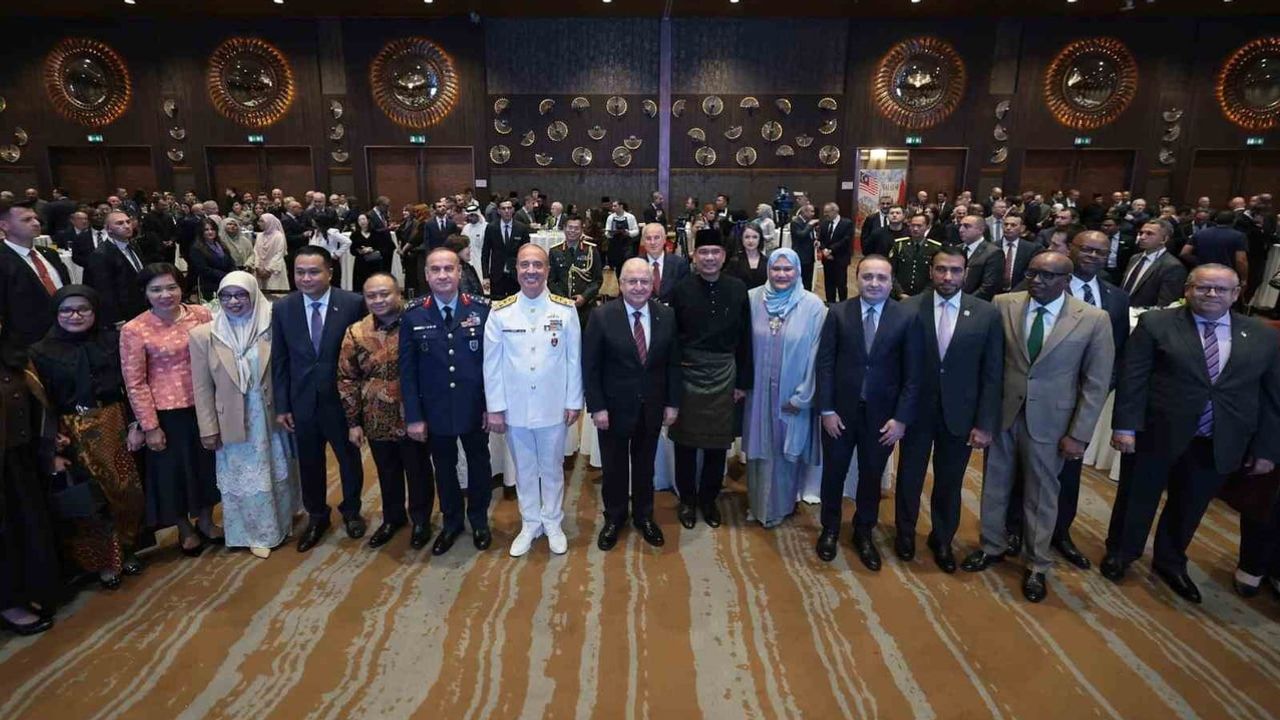 Türkiye ile Malezya ilişkileri kurumsal yapıyla ileriye taşınıyor