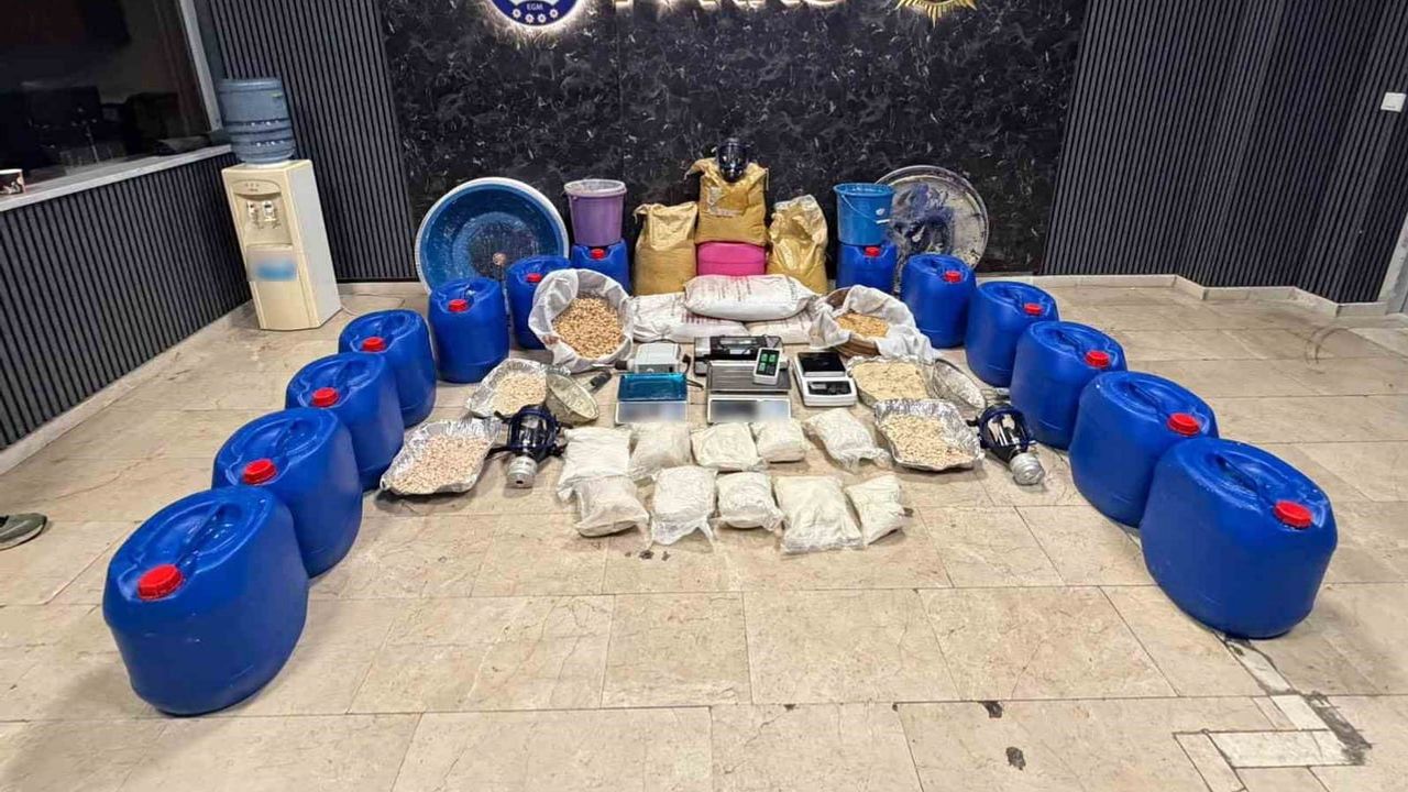Üç günde dev operasyon: İstanbul'da yüzlerce kilo uyuşturucu ele geçirildi