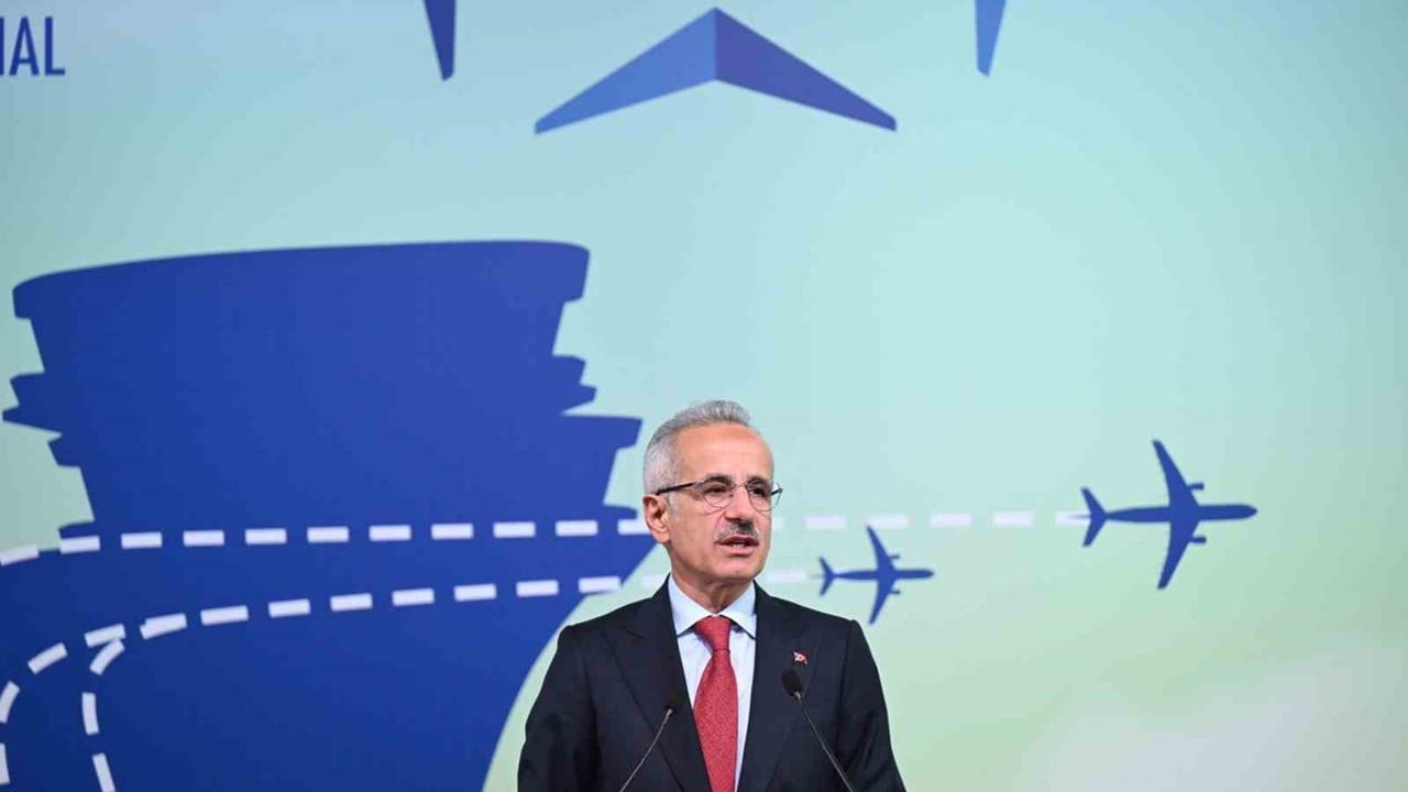 Uçuş rehberim mobil uygulamasıyla Türkiye hava sahası anlık izlenebiliyor