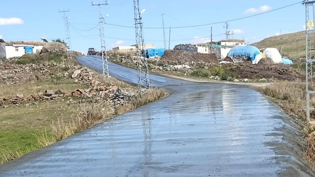 Ulaşımda kalıcı adım: Susuz İncilipınar'da SSB beton yol çalışması
