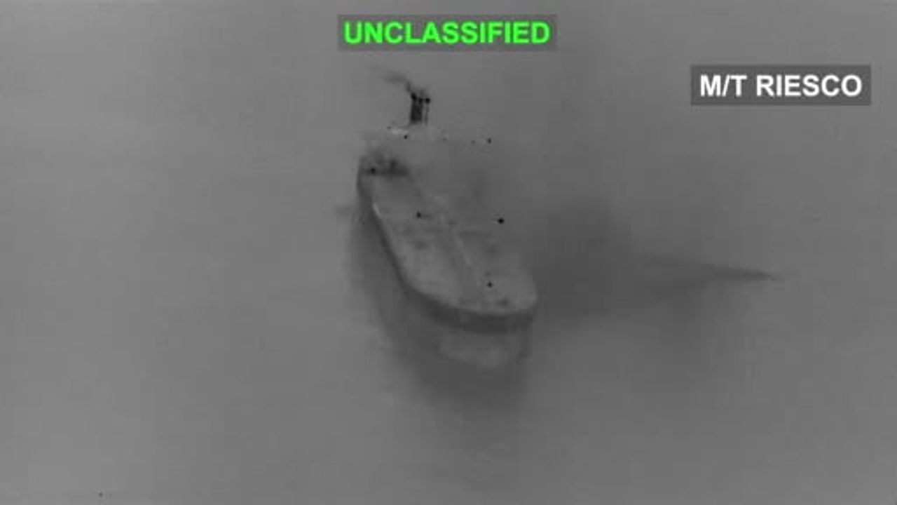 Umman Körfezi'nde M/T Riesco battı, CENTCOM saldırıyı doğruladı