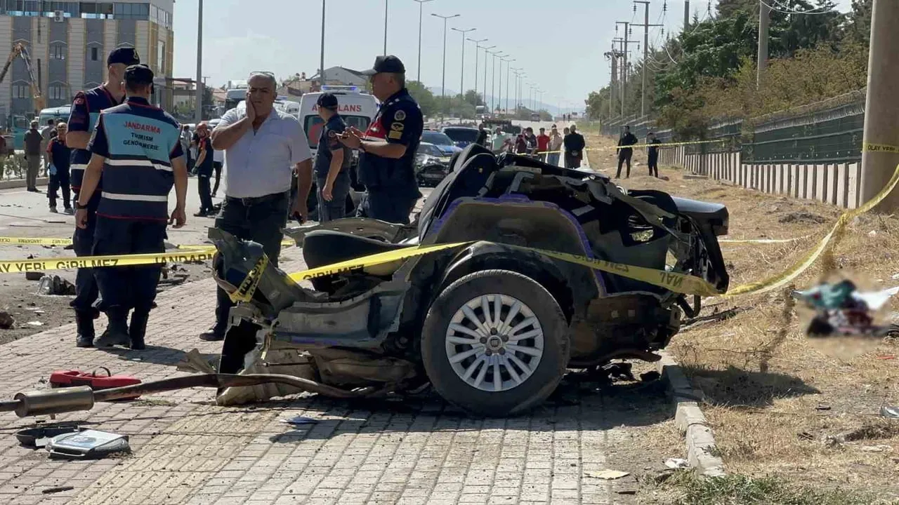 Ürün takibi için Elazığ'da kalan iki kadının ölümüne yol açan kaza