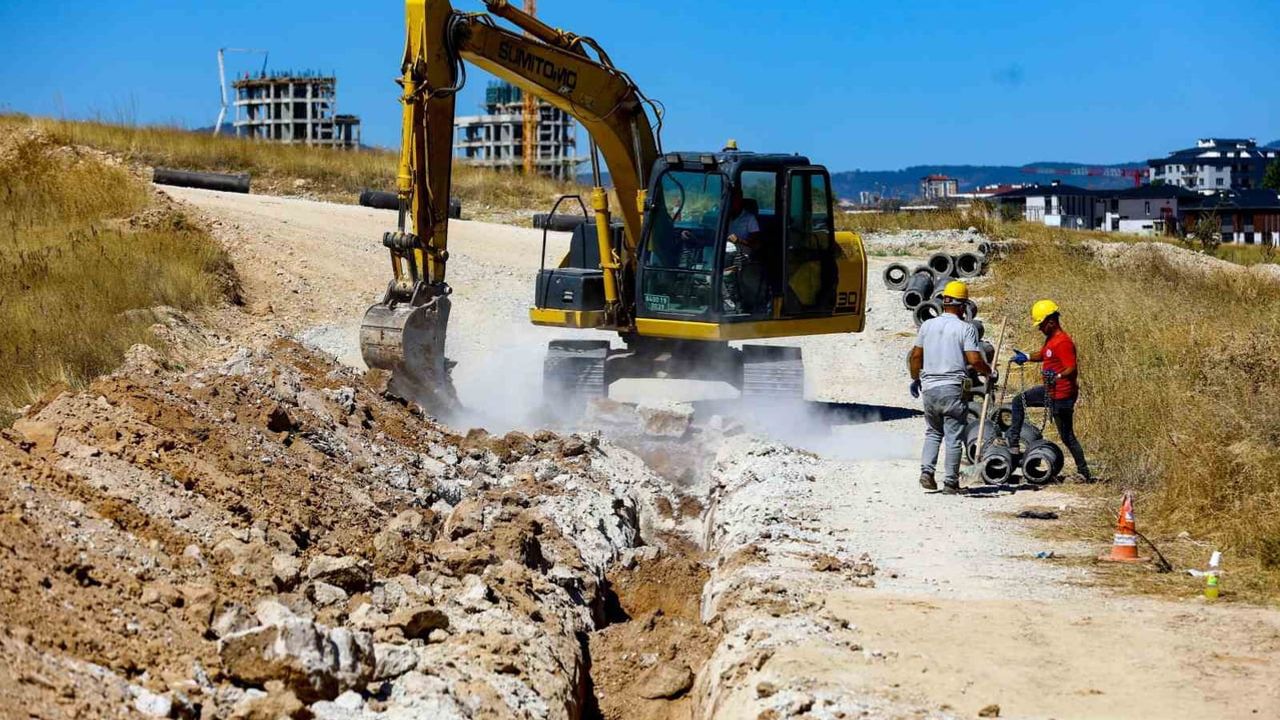 Uşak'ta altyapı atağı: kanalizasyon hatları yenileniyor
