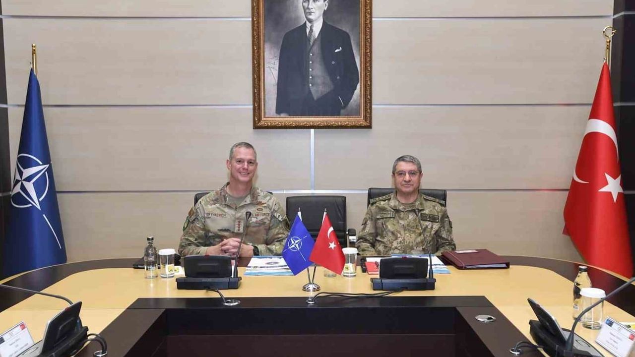 Üst düzey NATO görüşmesi İstanbul'da: SACEUR ile genelkurmay başkanı bir araya geldi