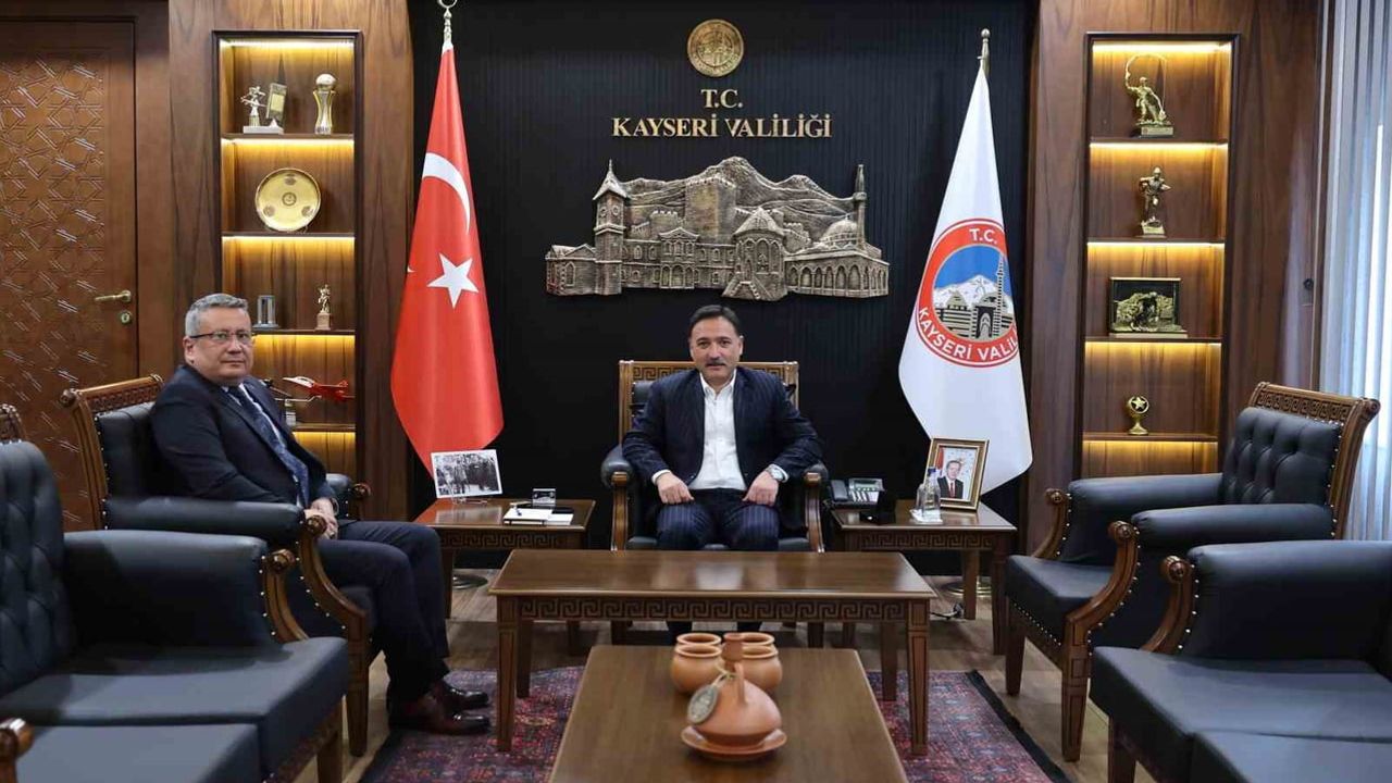Vali Çiçek'ten Sinan Ergen'e yeni görevinde başarı dileği
