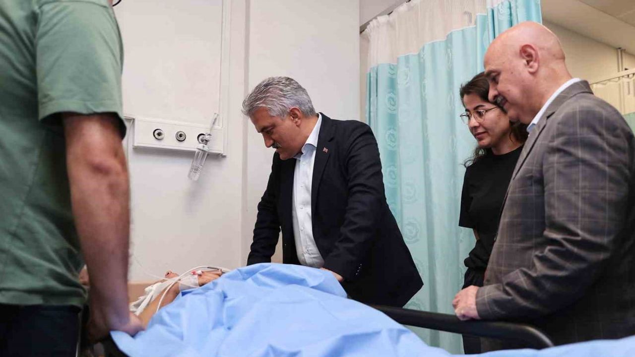 Vali Mehmet Makas yaralıları ziyaret edip devlet desteğini vurguladı