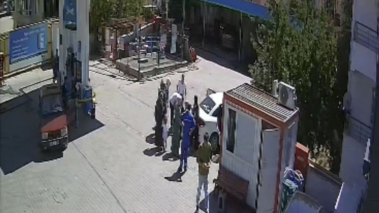 Validen Heimlich ile hayat kurtaran polislere başarı belgesi