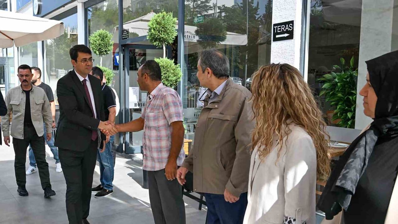 Valilikte kahvaltı: Uşak'ta muhtarlarla yerel hizmetlerin yol haritası