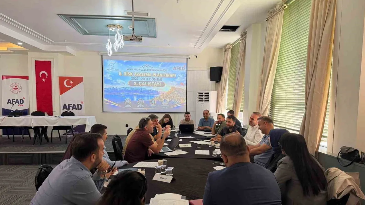 van'da 2. İRAP çalıştayıyle afet risklerini azaltma hedefi belirlendi