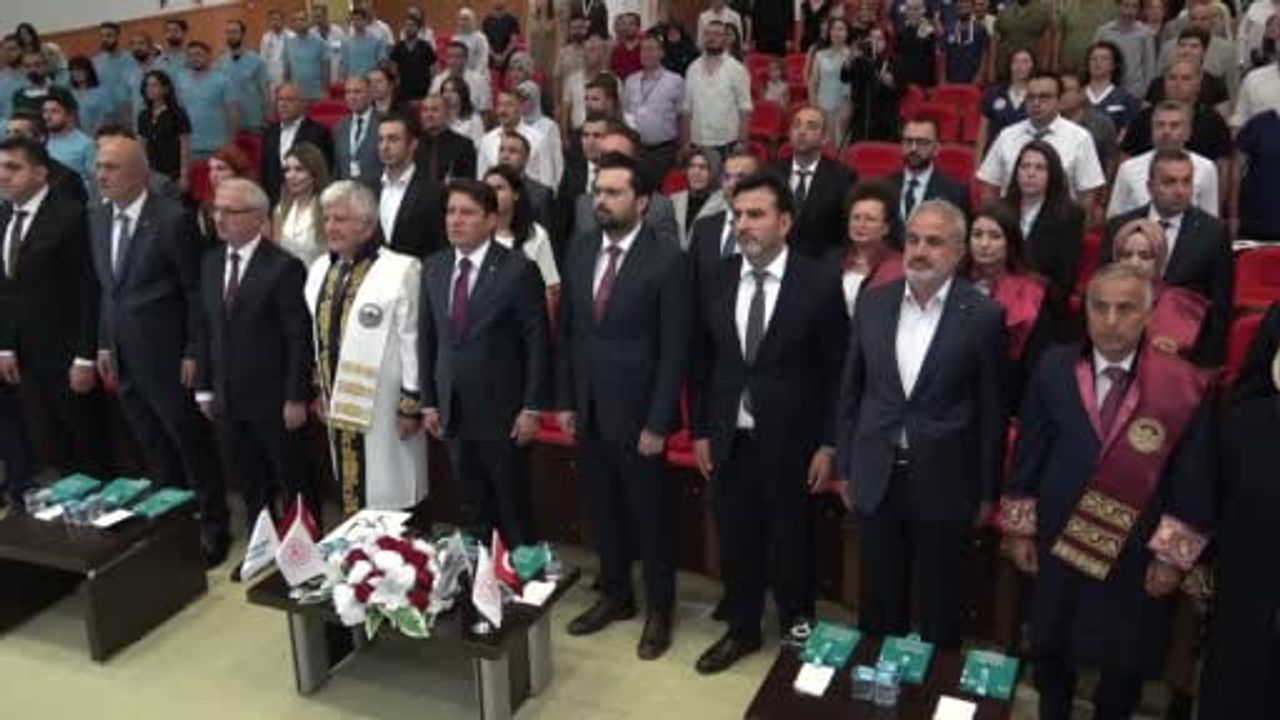 Van'da akademik eğitim ateşi: SBÜ'de yeni dönem ve belge töreni