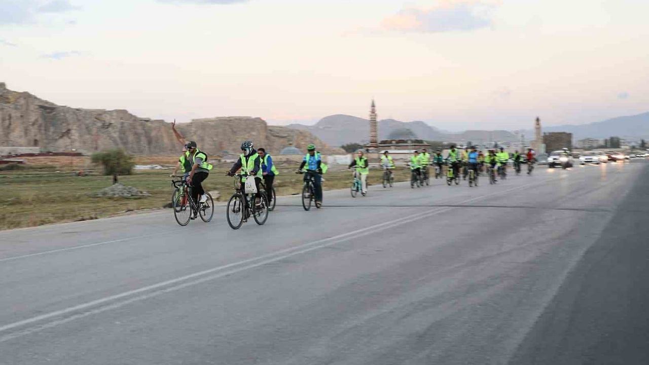 Van’da pedal çevirenler: hareketlilik için ses verdiler