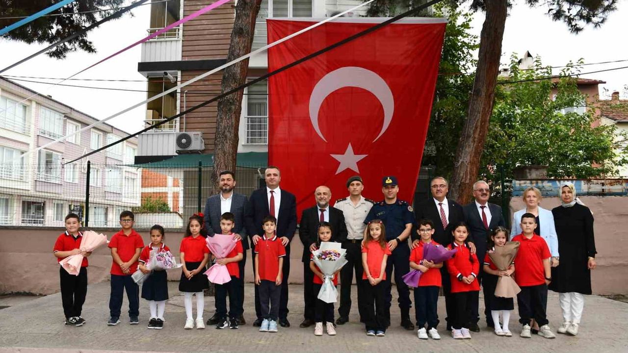 Vezirköprü'de ilköğretim haftası coşkuyla kutlandı