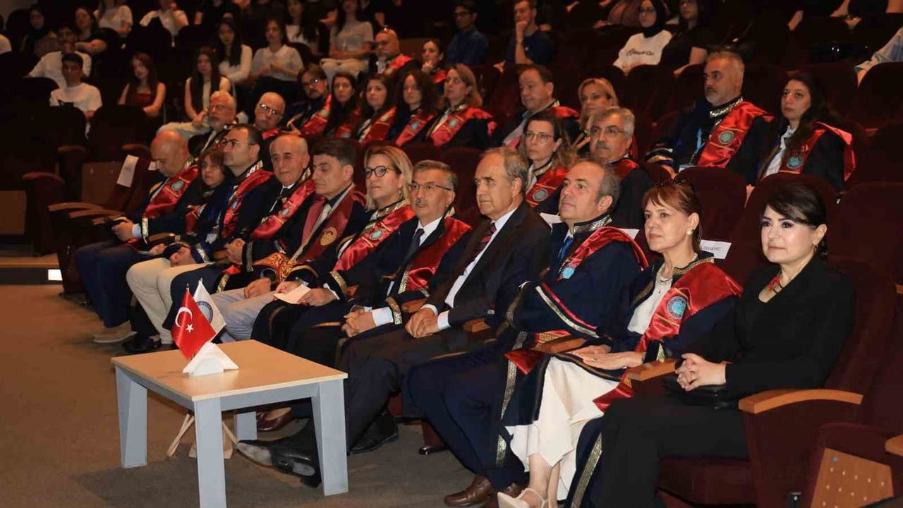 Vicdan ve merak ön planda: BUÜ tıp fakültesinde yeni dönem açıldı