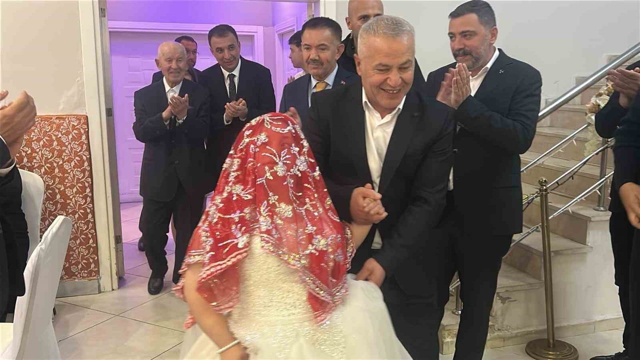 Yağmur’un Down sendromlu gelinlik rüyası temsili düğünle hayat buldu