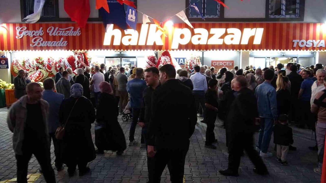 Yakutiye'de halk pazarı projesinin 15. şubesi törenle açıldı