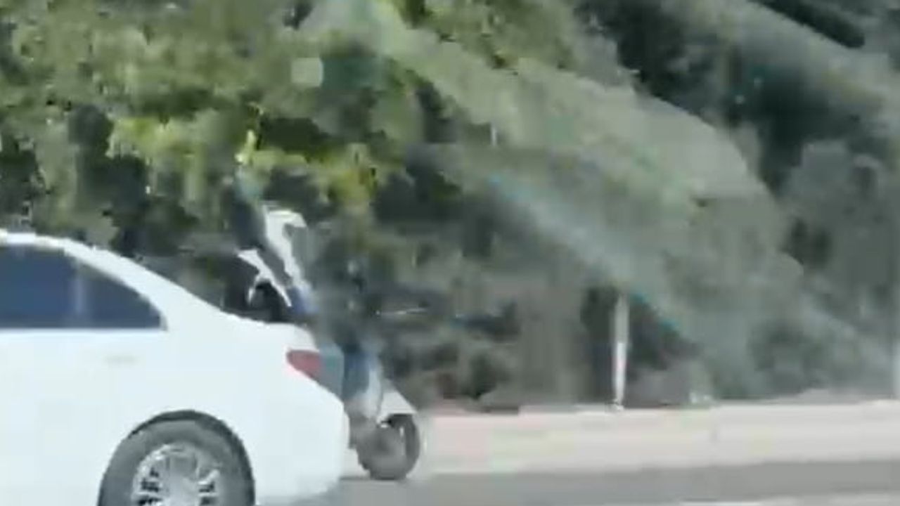 Yalova-İzmit yolunda ters yönde ilerleyen motosiklet trafikte tehlike oluşturdu