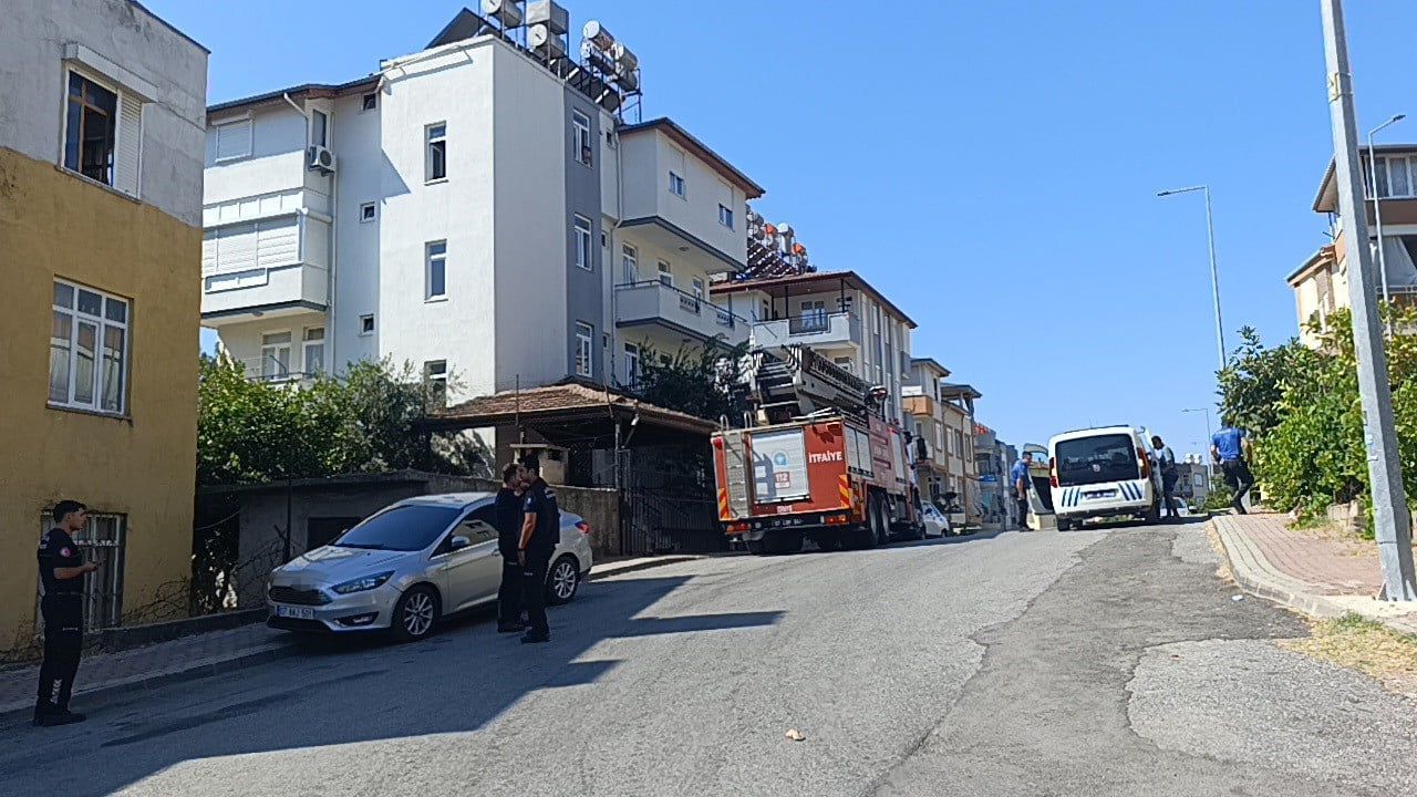 Yanlış ihbar alarma geçirdi, çatıda kimse olmadığı tespit edildi