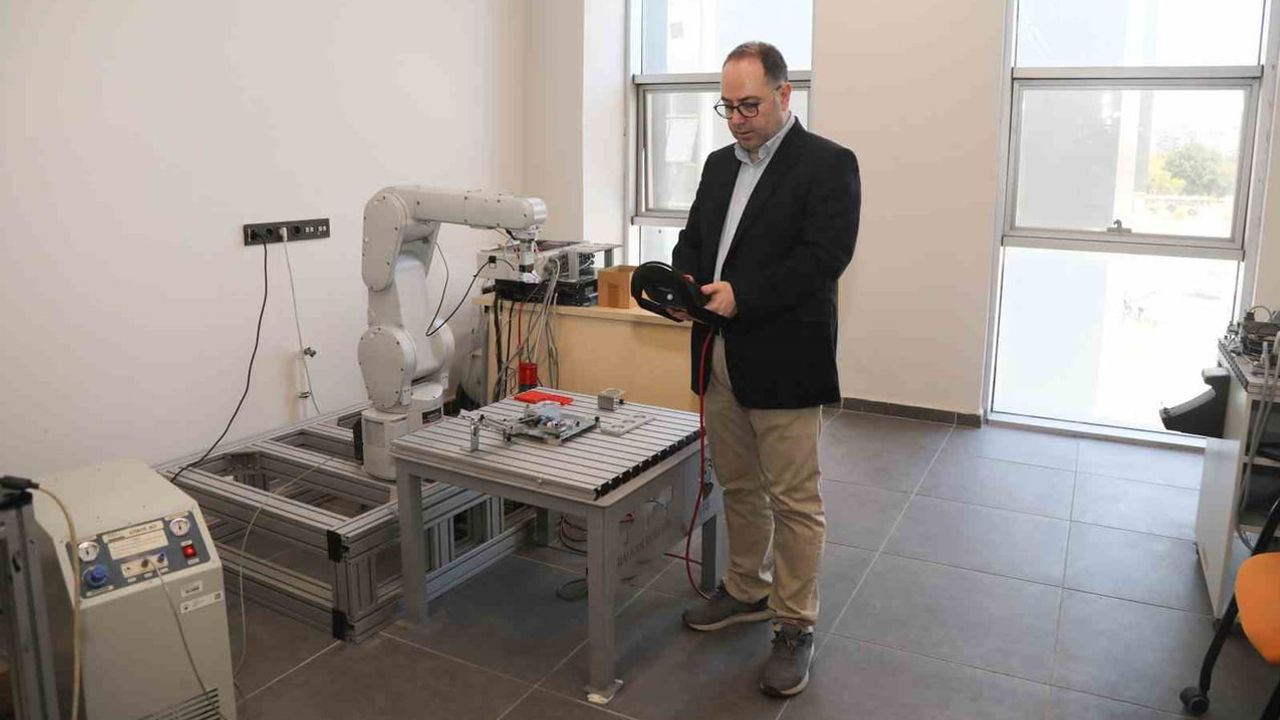 Yapay zekâ ve robotlarla alüminyum döküm hatalarına akıllı denetim