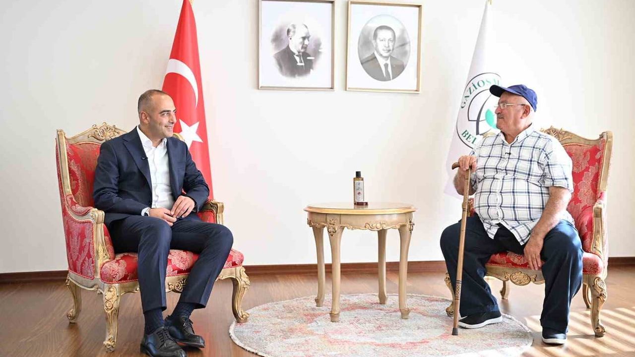 Yarım asırlık tapu belirsizliği sona erdi: ilk tapu 40 yıllık hak sahibine teslim edildi
