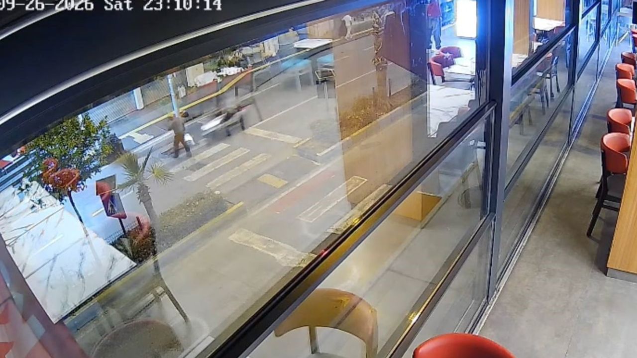 Yaya geçidinde motosikletin çarptığı kişi yoğun bakımda