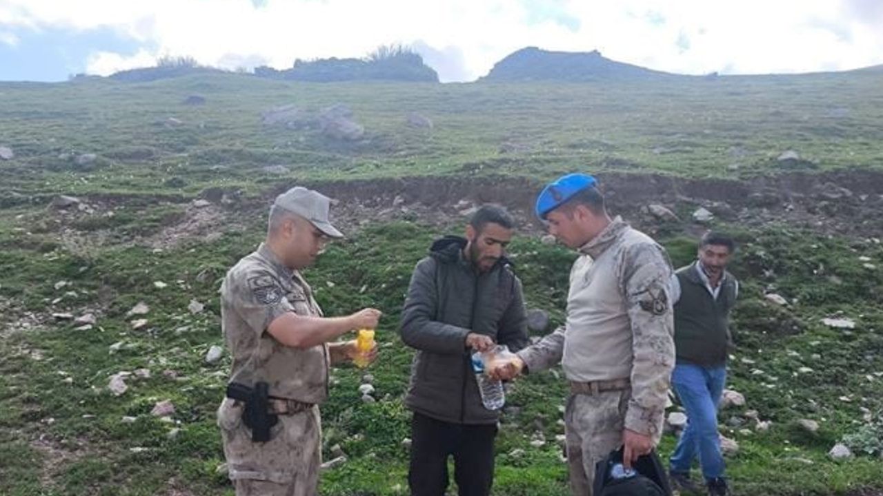 Yaylada 6 gün sonra bulunan kişi sağlık kontrolü için hastaneye kaldırıldı