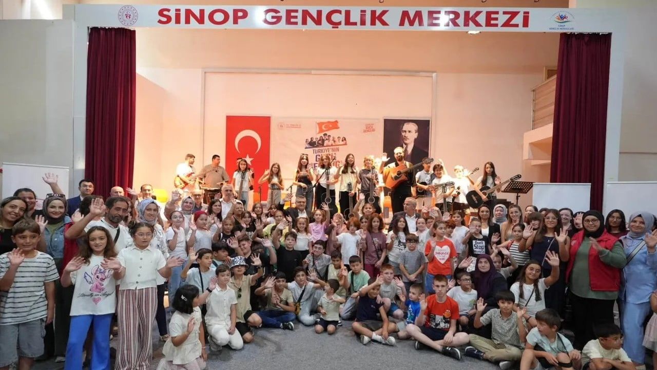 Yazı spor, sanat ve dostlukla doldurdular: Sinop'ta 782 genç 9 haftada yeteneklerini keşfetti