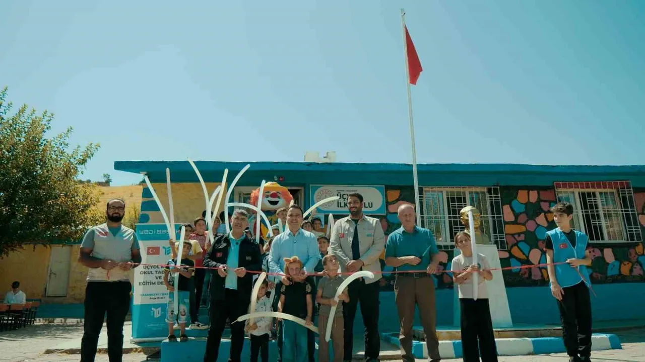 Yenilenen okul Üçyol'da eğitim yılına hazır