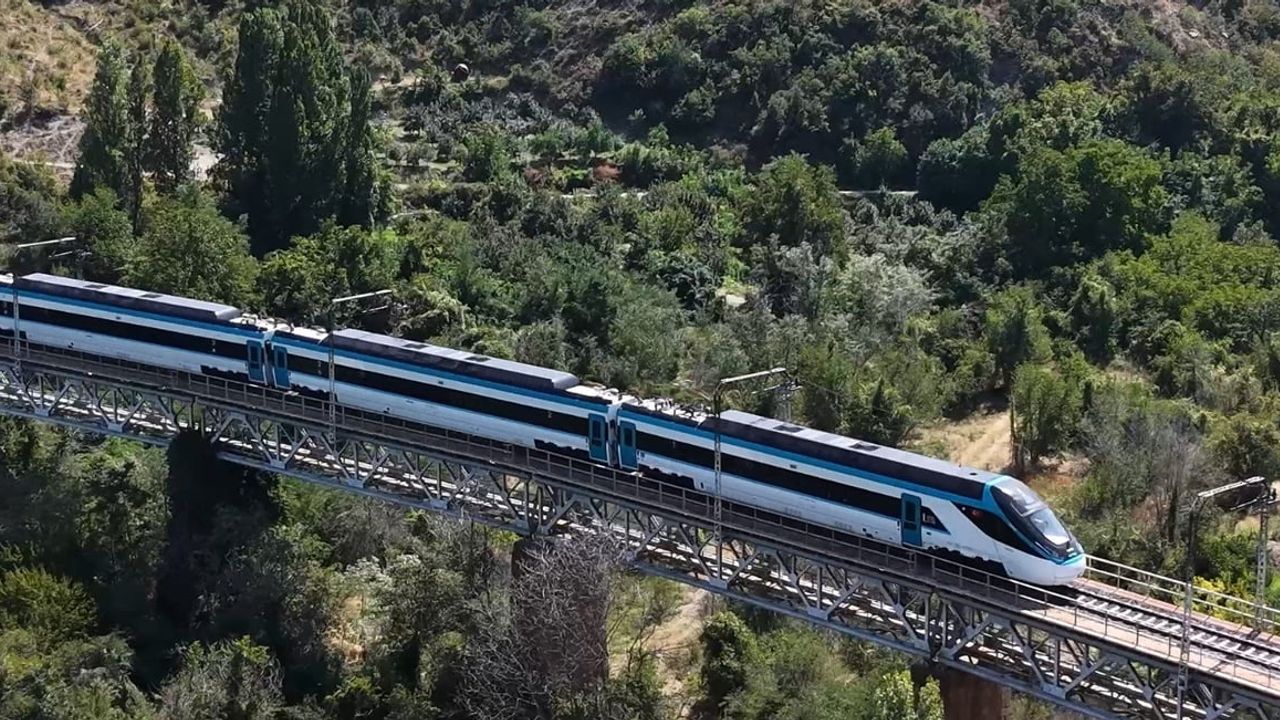 Yerli hızlı tren için seri üretim başladı
