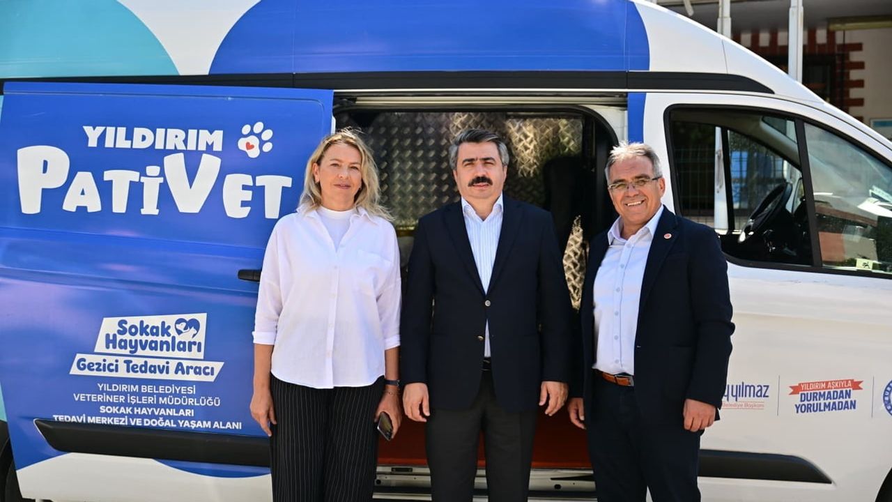 yıldırımın gezici PATİVET hizmeti sokak hayvanlarının yanında