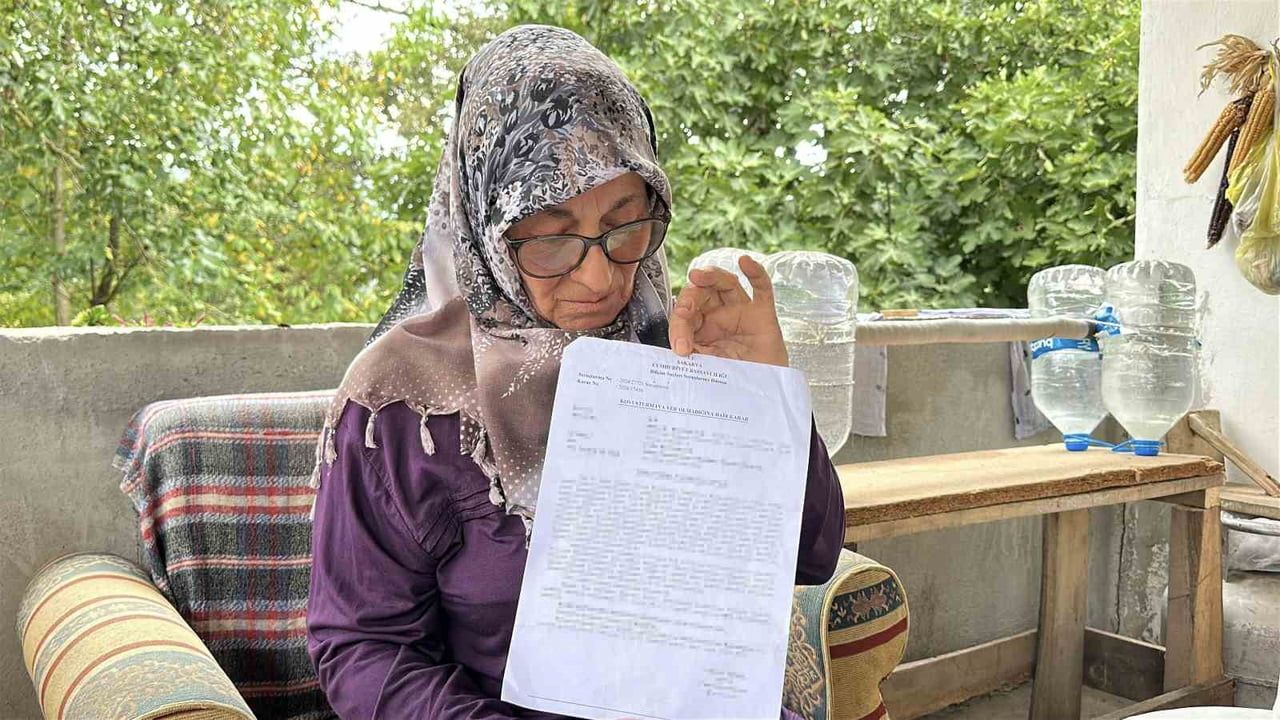Yılların birikimini kaybettiğini öne süren anne çocuklarını evlatlıktan reddetmek istiyor