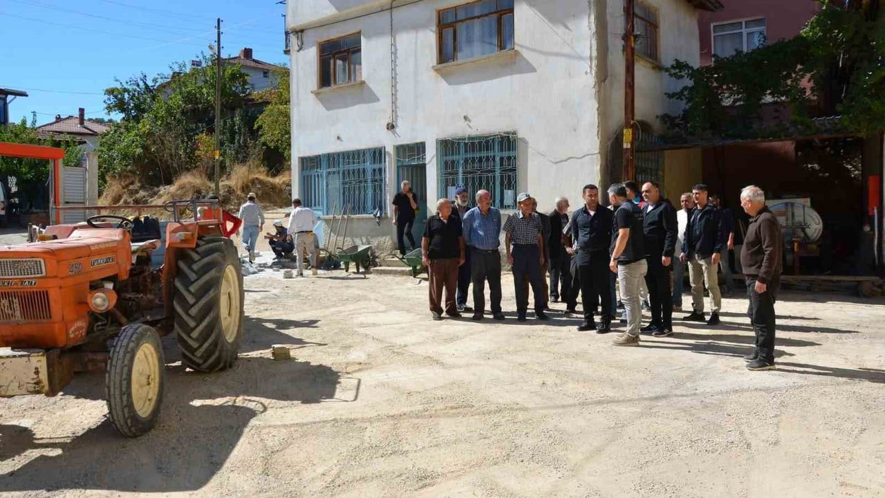 Yol, su, altyapı: Eseler'de üst yapı çalışmaları yerinde değerlendirildi